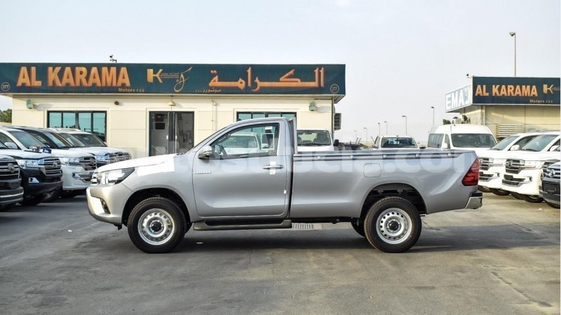 Big with watermark toyota hilux anse la raye import dubai 2423