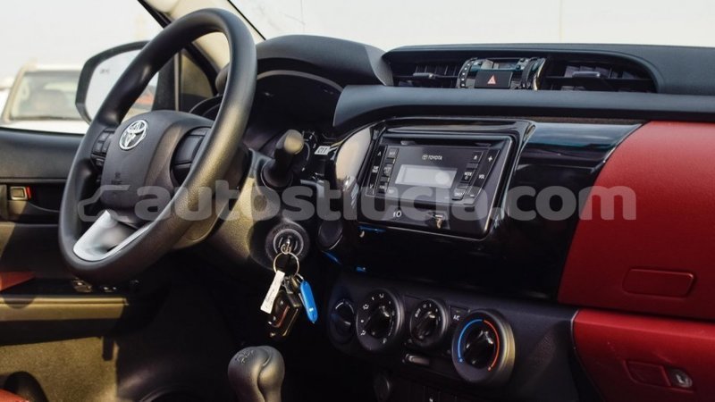 Big with watermark toyota hilux anse la raye import dubai 2423