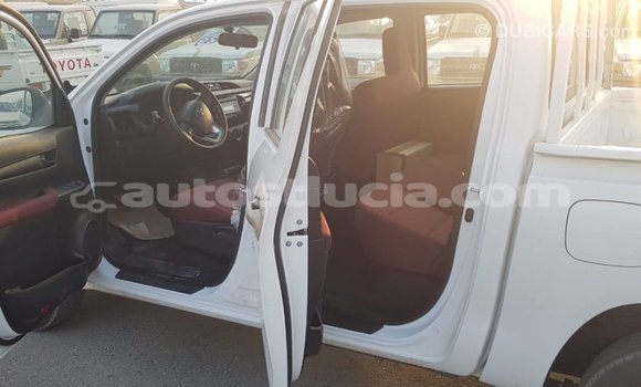 Buy Import Toyota Hilux White Car in Import - Dubai in Anse-la-Raye Buy Import Toyota Hilux White Car in Import - Dubai in Anse-la-Raye