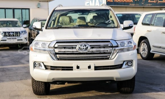 Buy Import Toyota Land Cruiser White Car in Import - Dubai in Anse-la-Raye Buy Import Toyota Land Cruiser White Car in Import - Dubai in Anse-la-Raye