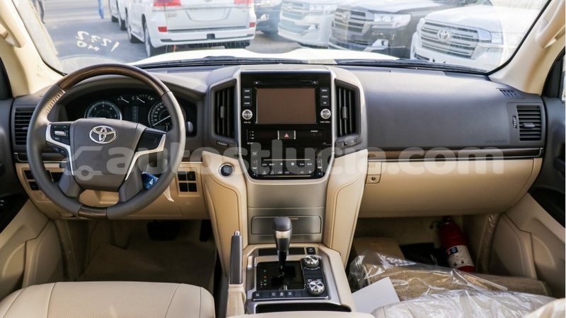 Big with watermark toyota land cruiser anse la raye import dubai 2425