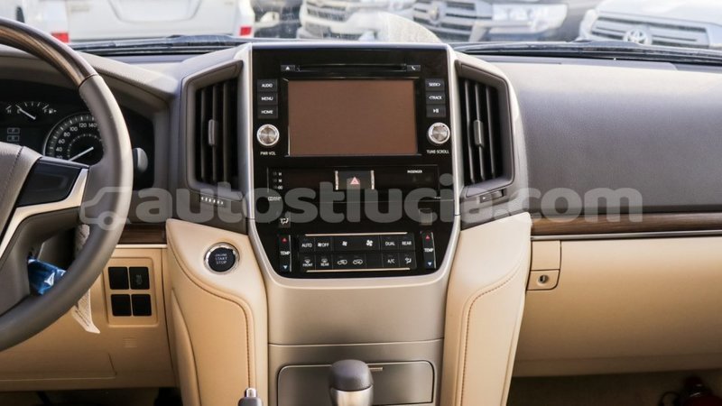 Big with watermark toyota land cruiser anse la raye import dubai 2425
