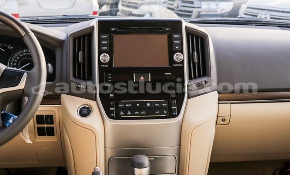 Buy Import Toyota Land Cruiser White Car in Import - Dubai in Anse-la-Raye Buy Import Toyota Land Cruiser White Car in Import - Dubai in Anse-la-Raye