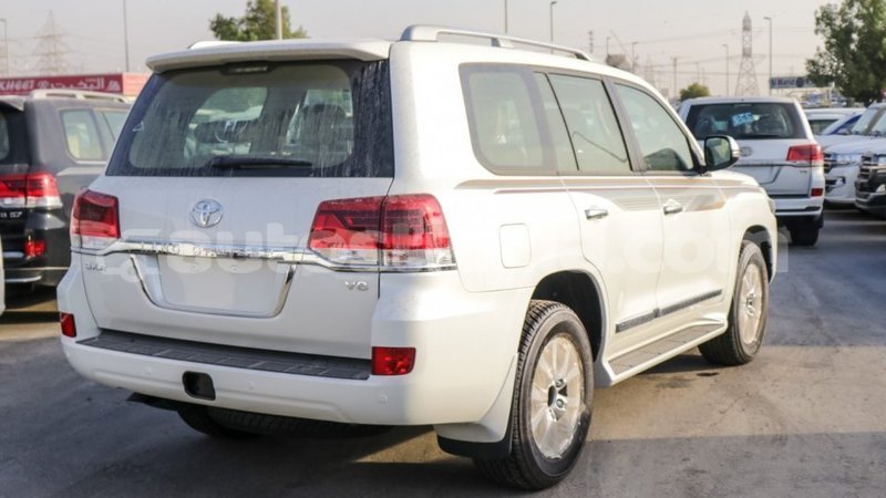 Big with watermark toyota land cruiser anse la raye import dubai 2425