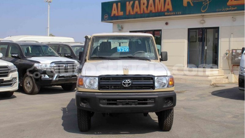 Big with watermark toyota land cruiser anse la raye import dubai 2426