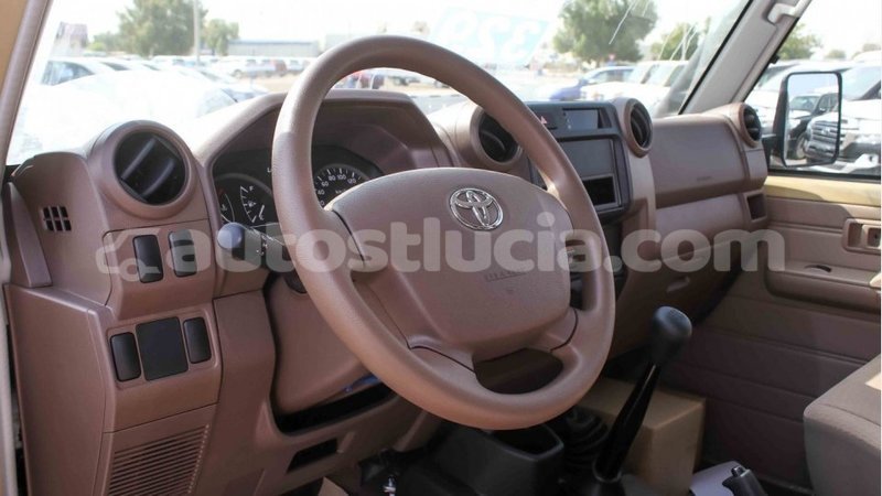 Big with watermark toyota land cruiser anse la raye import dubai 2426