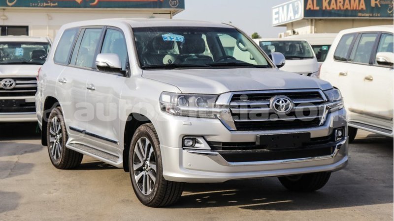 Big with watermark toyota land cruiser anse la raye import dubai 2427
