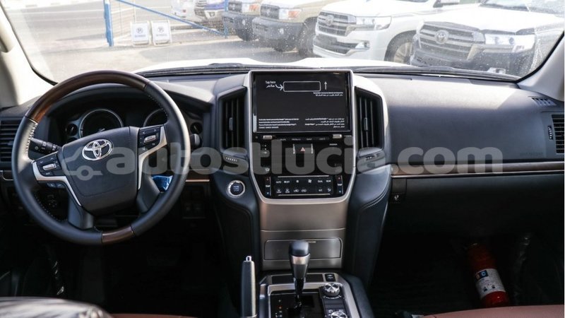 Big with watermark toyota land cruiser anse la raye import dubai 2427