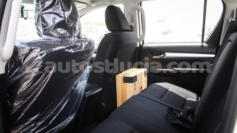 Big with watermark toyota hilux anse la raye import dubai 2430