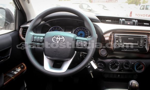 Buy Import Toyota Hilux White Car in Import - Dubai in Anse-la-Raye Buy Import Toyota Hilux White Car in Import - Dubai in Anse-la-Raye