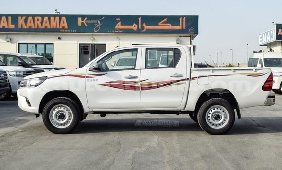 Buy Import Toyota Hilux White Car in Import - Dubai in Anse-la-Raye Buy Import Toyota Hilux White Car in Import - Dubai in Anse-la-Raye