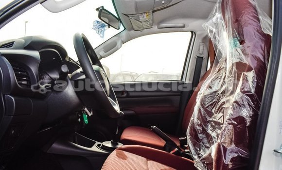 Buy Import Toyota Hilux White Car in Import - Dubai in Anse-la-Raye Buy Import Toyota Hilux White Car in Import - Dubai in Anse-la-Raye