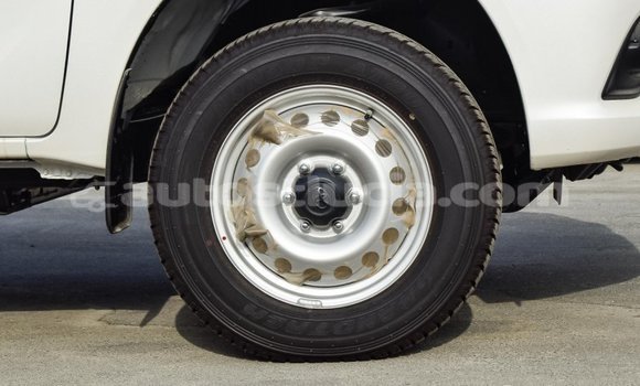 Buy Import Toyota Hilux White Car in Import - Dubai in Anse-la-Raye Buy Import Toyota Hilux White Car in Import - Dubai in Anse-la-Raye