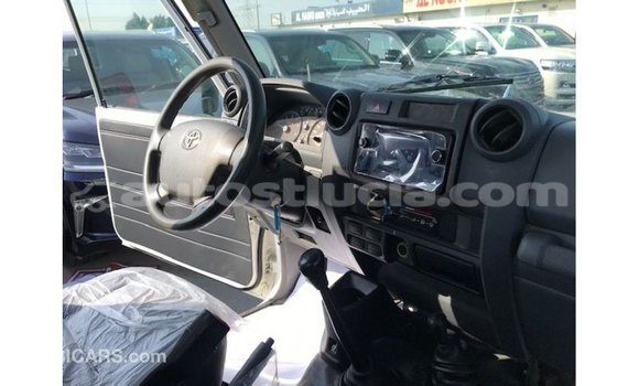 Buy Import Toyota Land Cruiser White Car in Import - Dubai in Anse-la-Raye Buy Import Toyota Land Cruiser White Car in Import - Dubai in Anse-la-Raye
