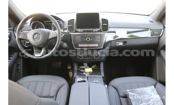 Buy Import Mercedes-Benz 190 (W201) Black Car in Import - Dubai in Anse-la-Raye Buy Import Mercedes-Benz 190 (W201) Black Car in Import - Dubai in Anse-la-Raye