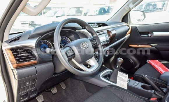 Buy Import Toyota Hilux White Car in Import - Dubai in Anse-la-Raye Buy Import Toyota Hilux White Car in Import - Dubai in Anse-la-Raye