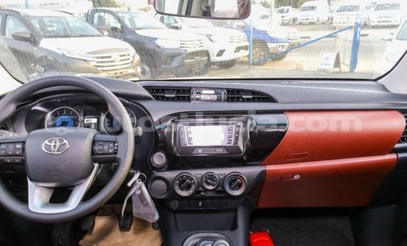 Buy Import Toyota Hilux White Car in Import - Dubai in Anse-la-Raye Buy Import Toyota Hilux White Car in Import - Dubai in Anse-la-Raye