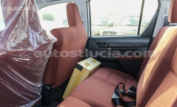 Buy Import Toyota Hilux White Car in Import - Dubai in Anse-la-Raye Buy Import Toyota Hilux White Car in Import - Dubai in Anse-la-Raye