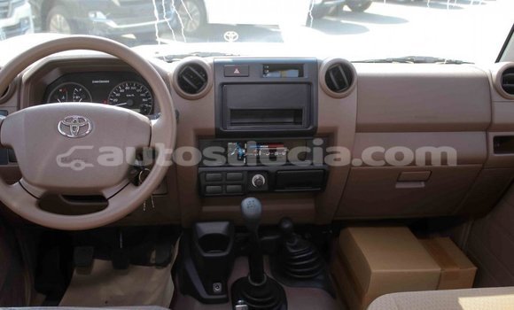 Buy Import Toyota Land Cruiser Beige Car in Import - Dubai in Anse-la-Raye Buy Import Toyota Land Cruiser Beige Car in Import - Dubai in Anse-la-Raye