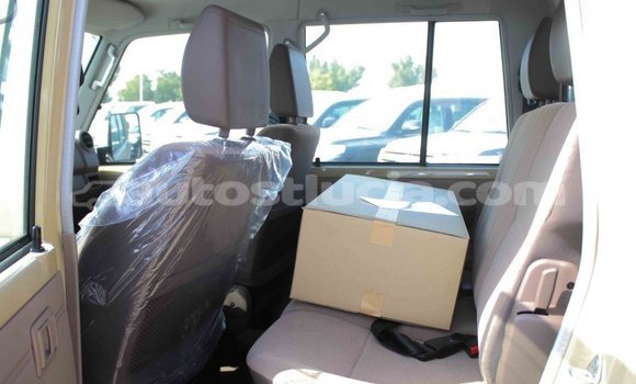 Buy Import Toyota Land Cruiser Beige Car in Import - Dubai in Anse-la-Raye Buy Import Toyota Land Cruiser Beige Car in Import - Dubai in Anse-la-Raye
