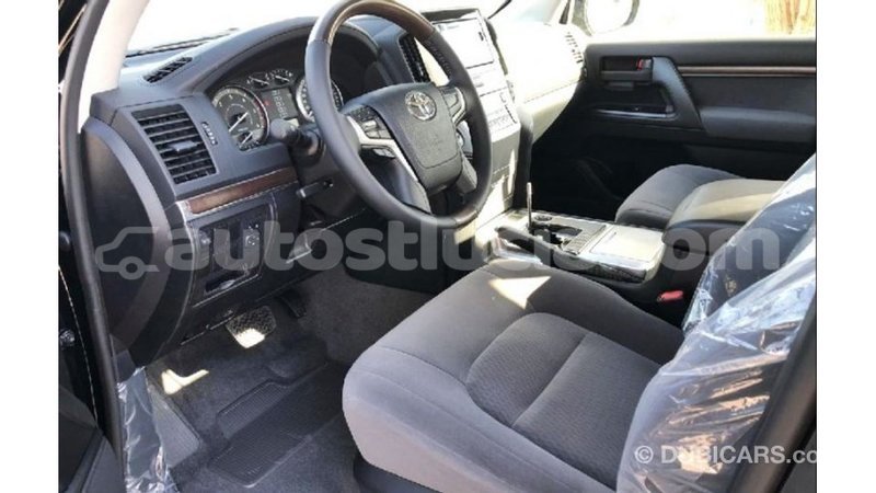 Big with watermark toyota land cruiser anse la raye import dubai 2444