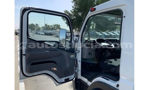 Acheter Import Voiture Mitsubishi i Blanc à Import - Dubai, Anse-la-Raye Acheter Import Voiture Mitsubishi i Blanc à Import - Dubai, Anse-la-Raye