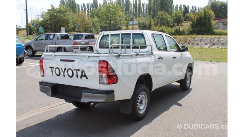 Big with watermark toyota hilux anse la raye import dubai 2449