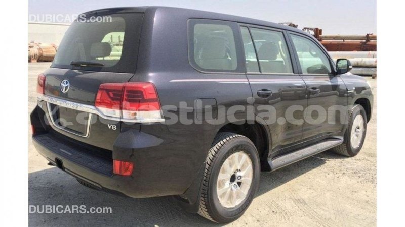 Big with watermark toyota land cruiser anse la raye import dubai 2451