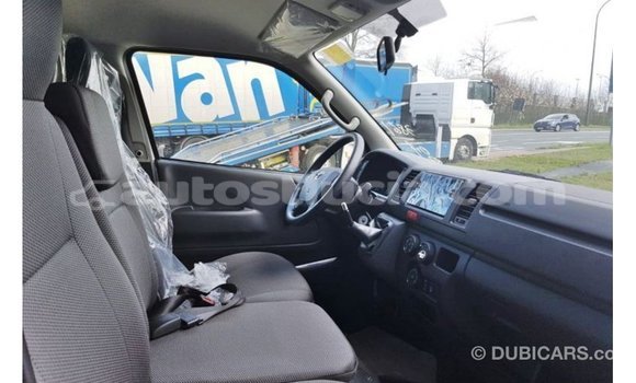 Acheter Import Voiture Toyota Hiace Blanc à Import - Dubai, Anse-la-Raye Acheter Import Voiture Toyota Hiace Blanc à Import - Dubai, Anse-la-Raye