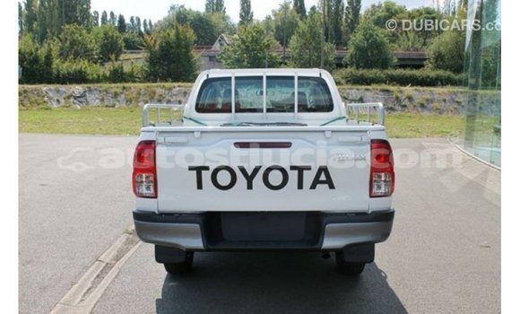 Buy Import Toyota Hilux White Car in Import - Dubai in Anse-la-Raye Buy Import Toyota Hilux White Car in Import - Dubai in Anse-la-Raye