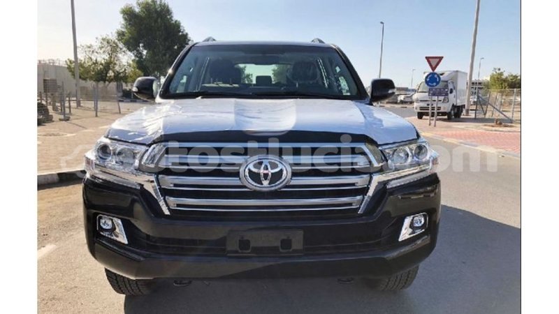 Big with watermark toyota land cruiser anse la raye import dubai 2462