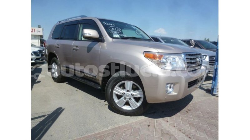 Big with watermark toyota land cruiser anse la raye import dubai 2469