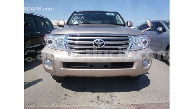 Big with watermark toyota land cruiser anse la raye import dubai 2469