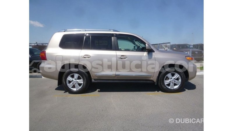 Big with watermark toyota land cruiser anse la raye import dubai 2469