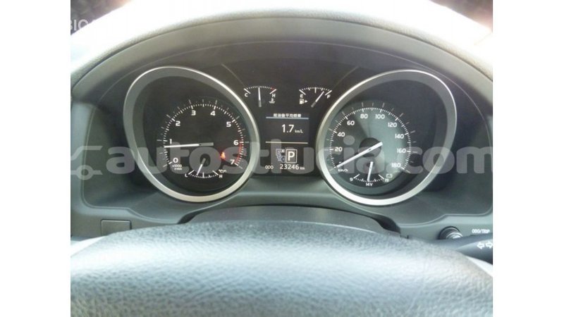 Big with watermark toyota land cruiser anse la raye import dubai 2469