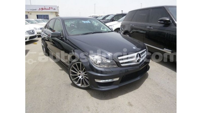 Big with watermark mercedes benz 190 w201 anse la raye import dubai 2482
