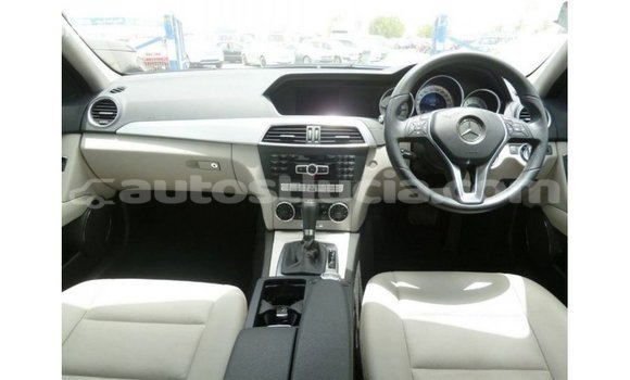 Buy Import Mercedes-Benz 190 (W201) Black Car in Import - Dubai in Anse-la-Raye Buy Import Mercedes-Benz 190 (W201) Black Car in Import - Dubai in Anse-la-Raye