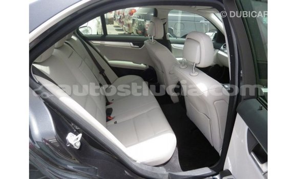 Buy Import Mercedes-Benz 190 (W201) Black Car in Import - Dubai in Anse-la-Raye Buy Import Mercedes-Benz 190 (W201) Black Car in Import - Dubai in Anse-la-Raye