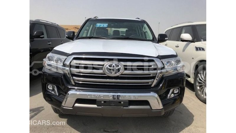 Big with watermark toyota land cruiser anse la raye import dubai 2485