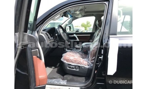 Buy Import Toyota Land Cruiser Black Car in Import - Dubai in Anse-la-Raye Buy Import Toyota Land Cruiser Black Car in Import - Dubai in Anse-la-Raye