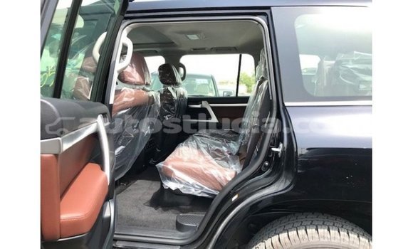 Buy Import Toyota Land Cruiser Black Car in Import - Dubai in Anse-la-Raye Buy Import Toyota Land Cruiser Black Car in Import - Dubai in Anse-la-Raye