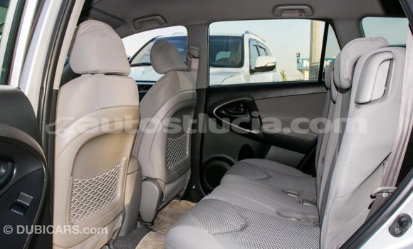 Buy Import Toyota HiAce Other Truck in Import - Dubai in Anse-la-Raye Buy Import Toyota HiAce Other Truck in Import - Dubai in Anse-la-Raye