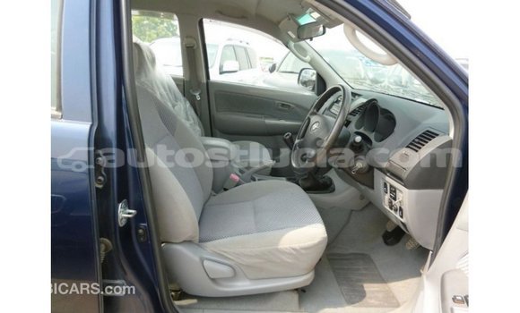 Buy Import Toyota Hilux Blue Car in Import - Dubai in Anse-la-Raye Buy Import Toyota Hilux Blue Car in Import - Dubai in Anse-la-Raye