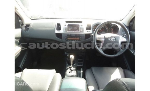 Buy Import Toyota Hilux Other Car in Import - Dubai in Anse-la-Raye Buy Import Toyota Hilux Other Car in Import - Dubai in Anse-la-Raye