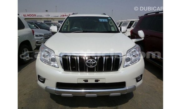 Acheter Import Voiture Toyota Prado Blanc à Import - Dubai, Anse-la-Raye Acheter Import Voiture Toyota Prado Blanc à Import - Dubai, Anse-la-Raye