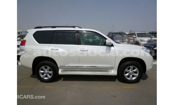 Acheter Import Voiture Toyota Prado Blanc à Import - Dubai, Anse-la-Raye Acheter Import Voiture Toyota Prado Blanc à Import - Dubai, Anse-la-Raye