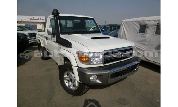 Buy Import Toyota Land Cruiser White Car in Import - Dubai in Anse-la-Raye Buy Import Toyota Land Cruiser White Car in Import - Dubai in Anse-la-Raye