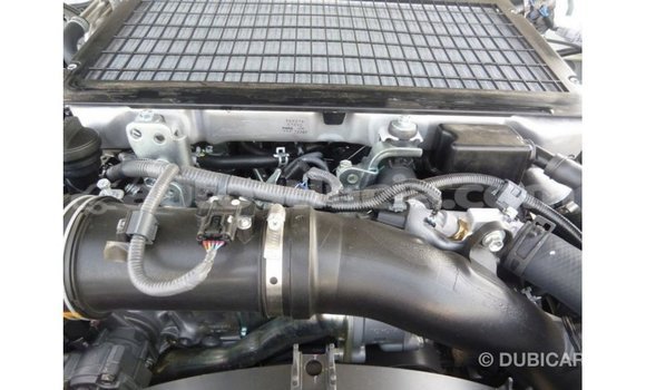 Buy Import Toyota Land Cruiser White Car in Import - Dubai in Anse-la-Raye Buy Import Toyota Land Cruiser White Car in Import - Dubai in Anse-la-Raye