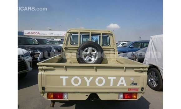 Buy Import Toyota Land Cruiser Beige Car in Import - Dubai in Anse-la-Raye Buy Import Toyota Land Cruiser Beige Car in Import - Dubai in Anse-la-Raye