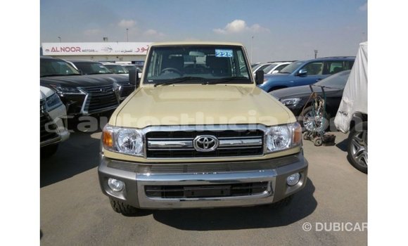 Buy Import Toyota Land Cruiser Beige Car in Import - Dubai in Anse-la-Raye Buy Import Toyota Land Cruiser Beige Car in Import - Dubai in Anse-la-Raye